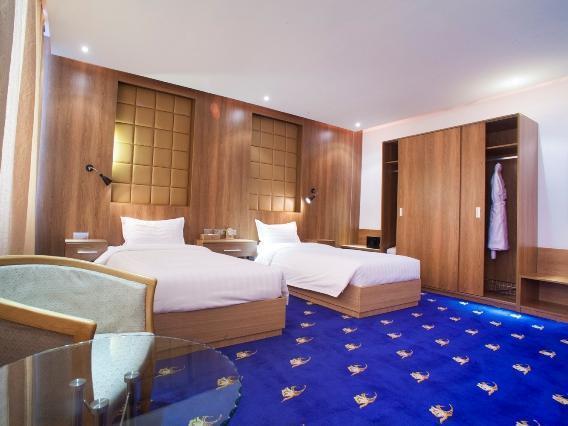 Puma Imperial Hotel Ulan Bator Exteriör bild