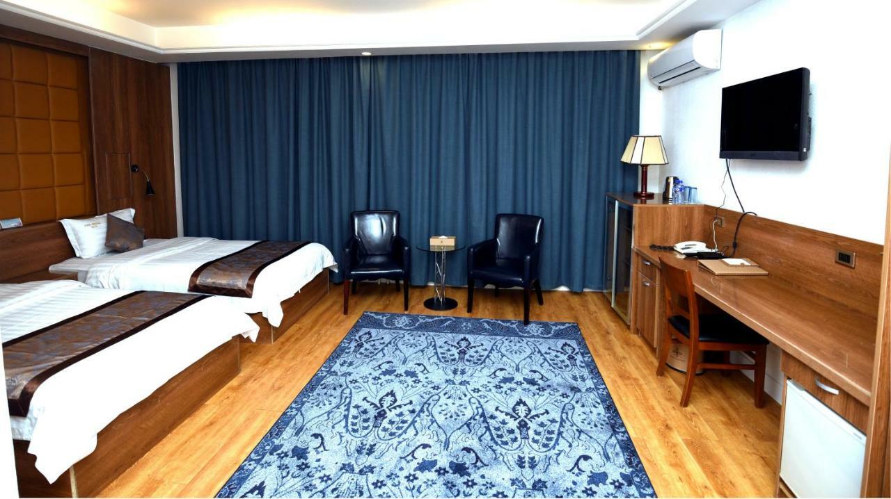 Puma Imperial Hotel Ulan Bator Exteriör bild